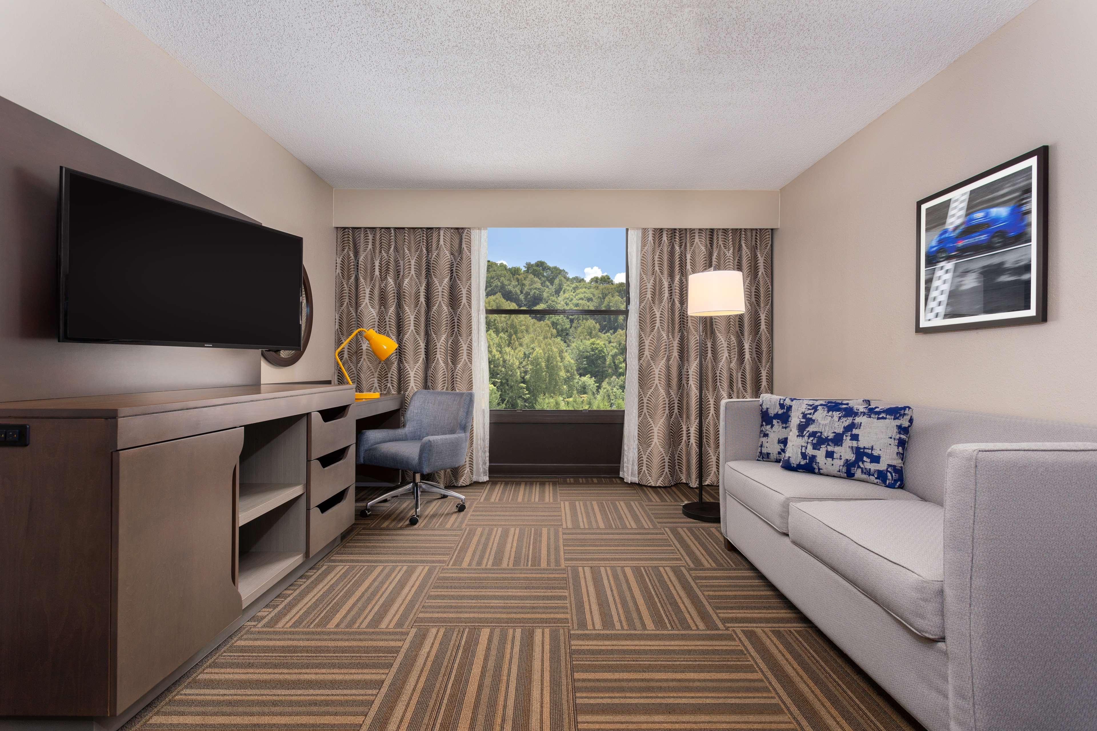 Hampton Inn Bristol Exterior foto